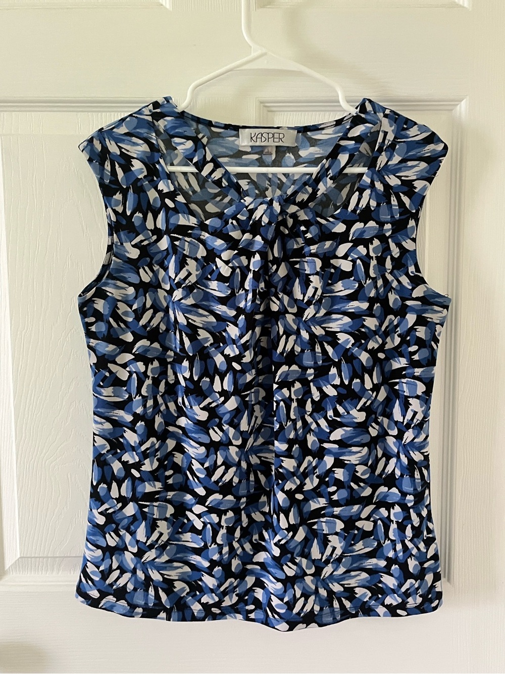 Kasper Blue Black and White Abstract Sleeveless Blouse